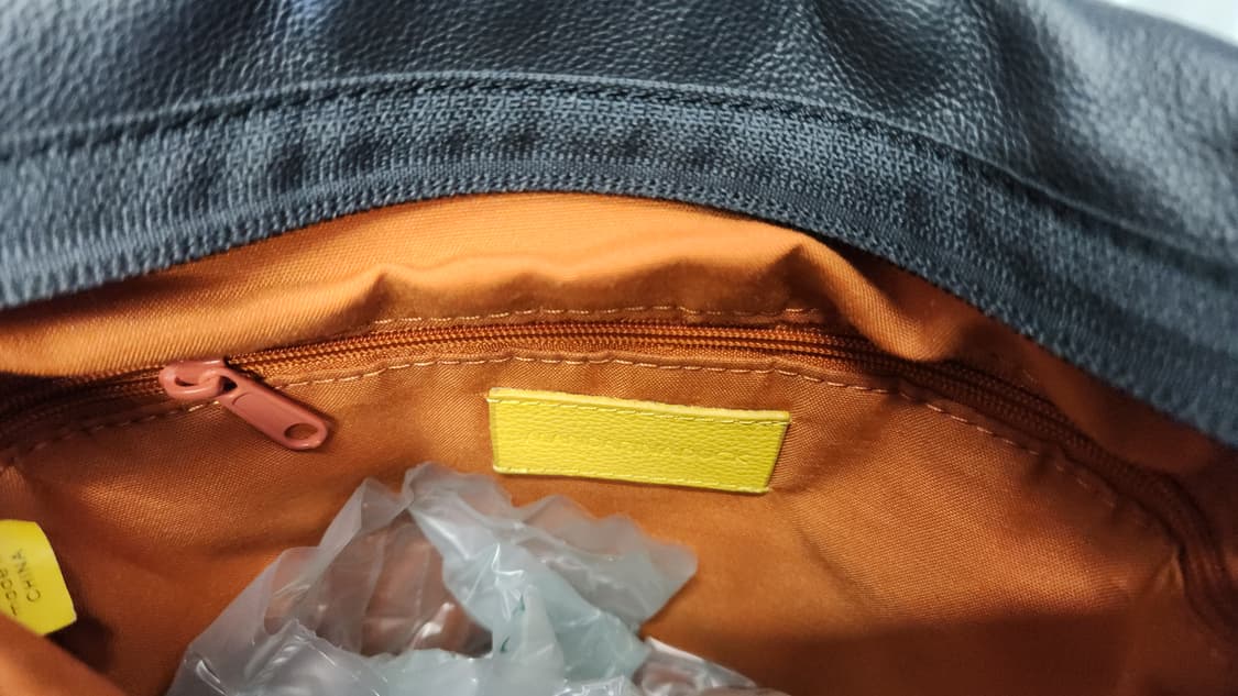 만다리나덕 Mandarina Duck 디그레이맨 가죽 슬링백 상품이미지4