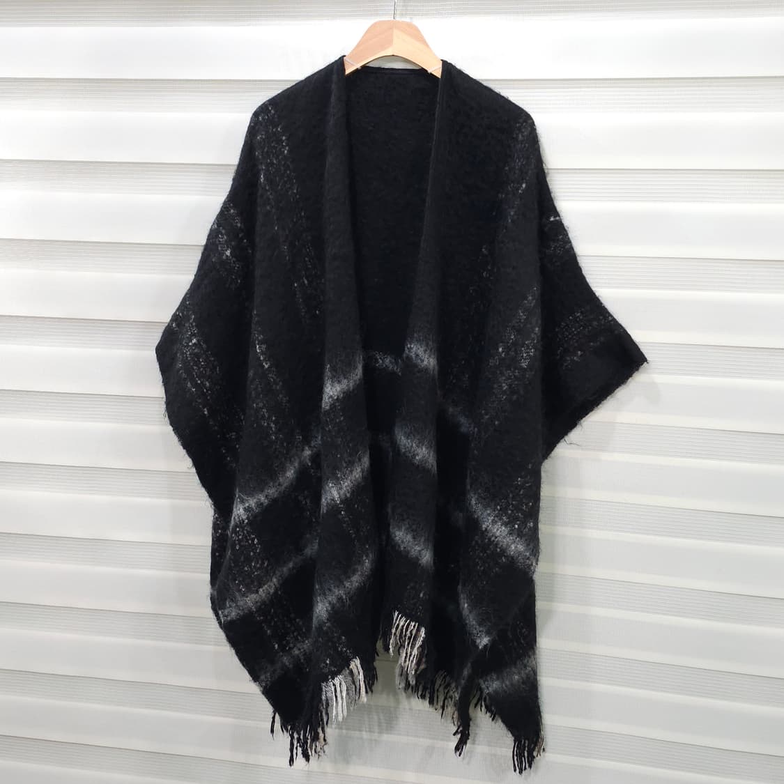 프랑스 메이드 모헤어 케이프 판쵸 - 우먼프리 상품이미지1