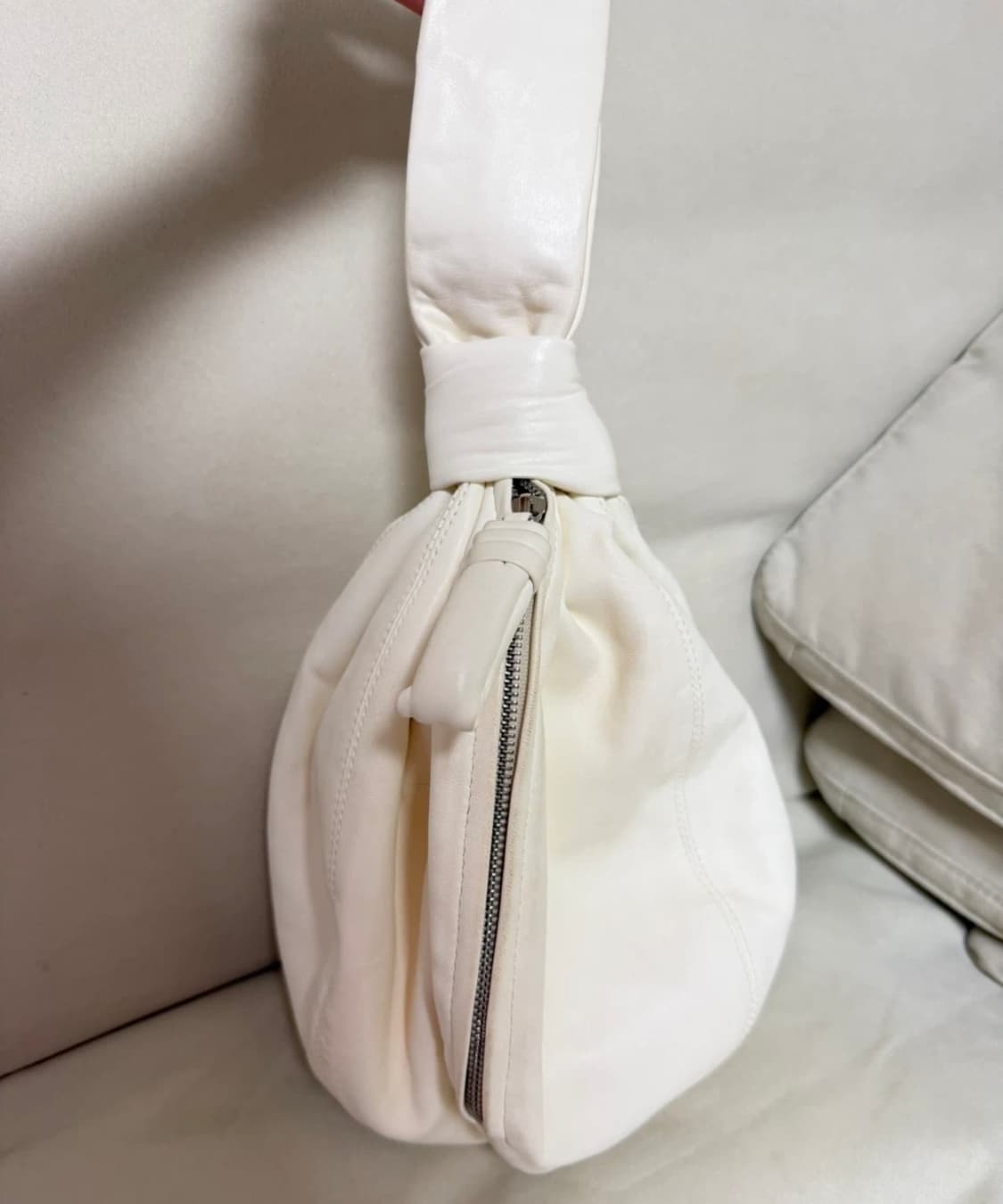 르메르 펄스 볼백 아이보리 상품이미지3