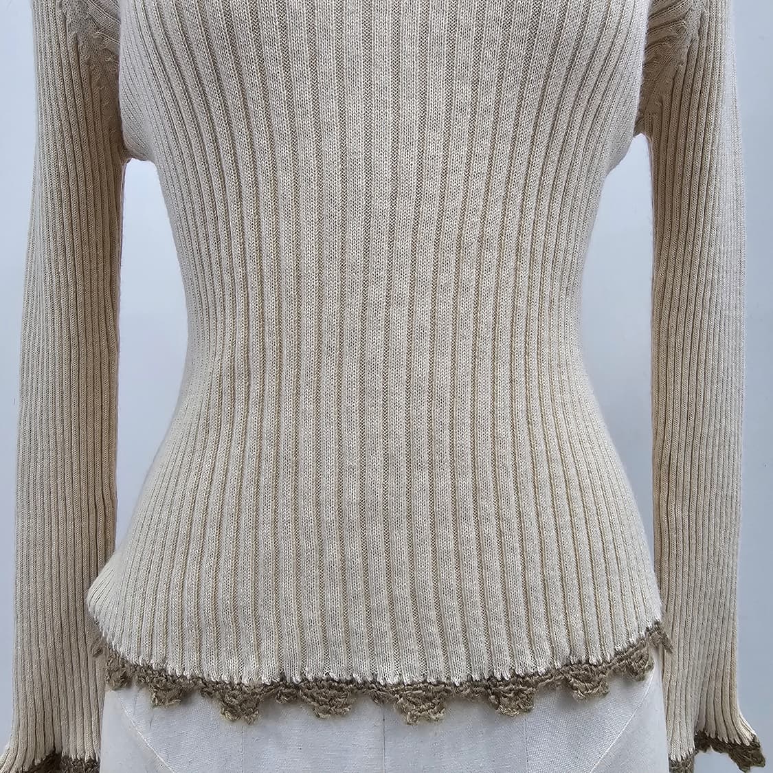 모 혼방 연베이지 골지 반폴라 니트 상품이미지5