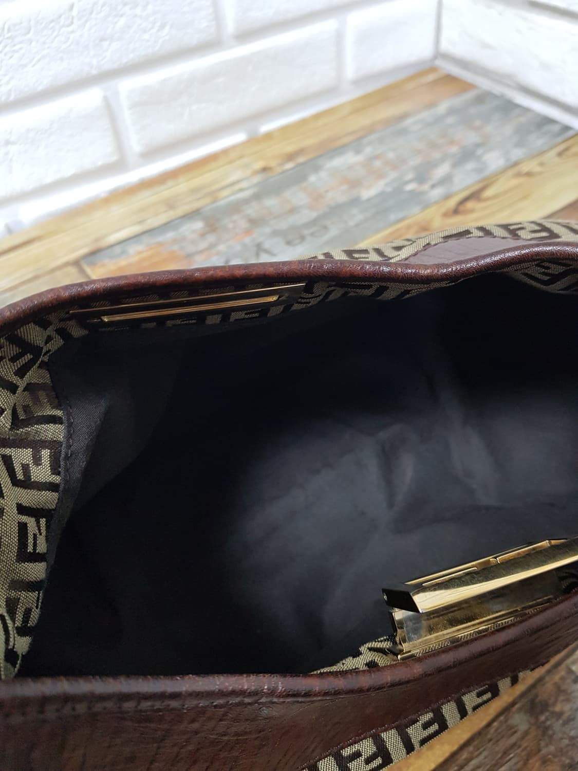 [정품] 펜디 주카 금장 호보백 브라운 상품이미지9