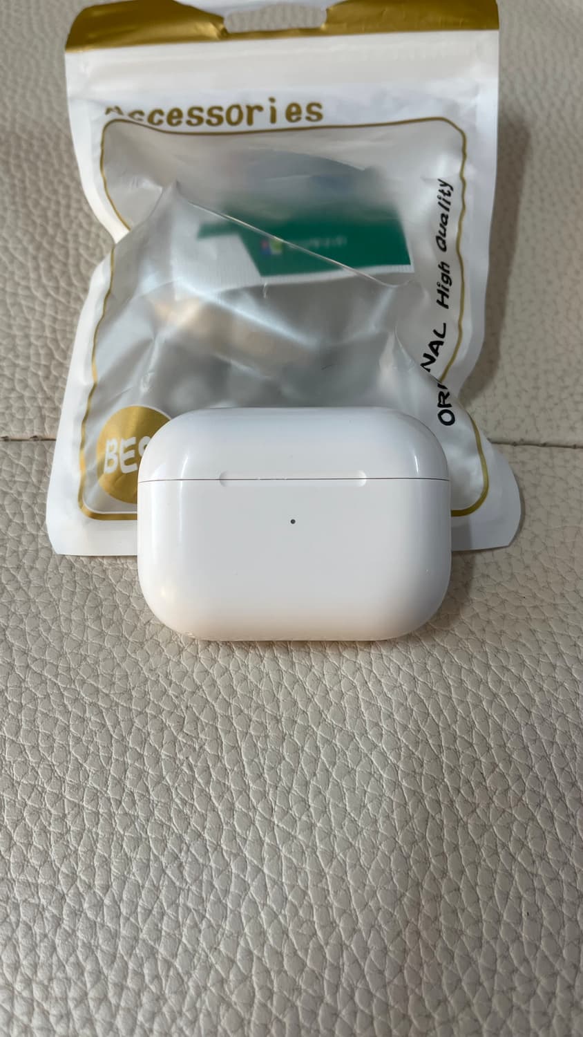 애어팟 프로2세대 본체 상품이미지1