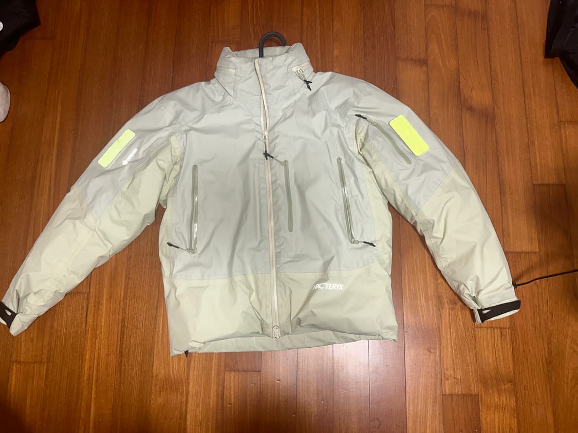 아크테릭스 패딩 XS 상품이미지1