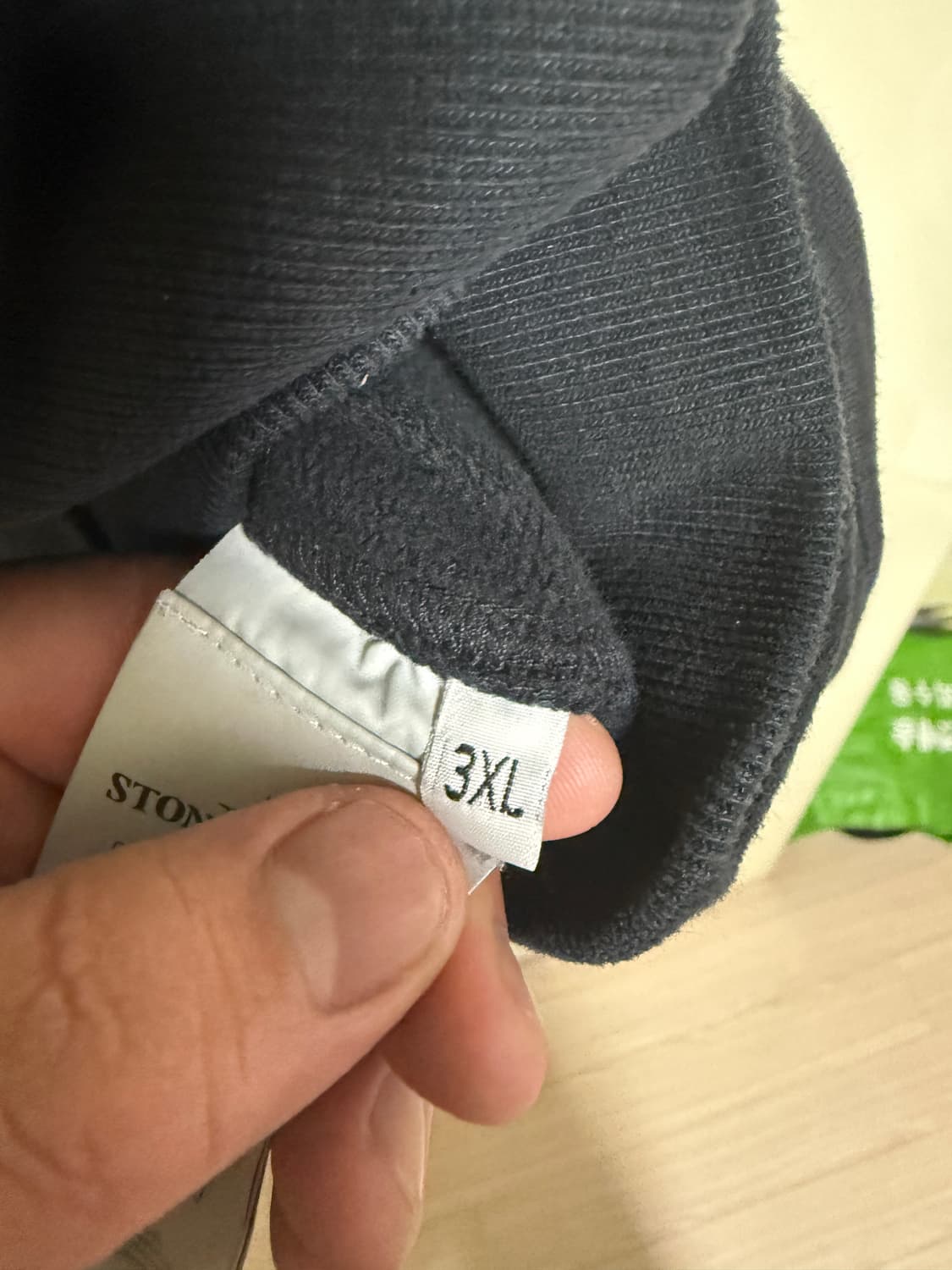 24년식 스톤아일랜드 후드집업 3XL 상품이미지2