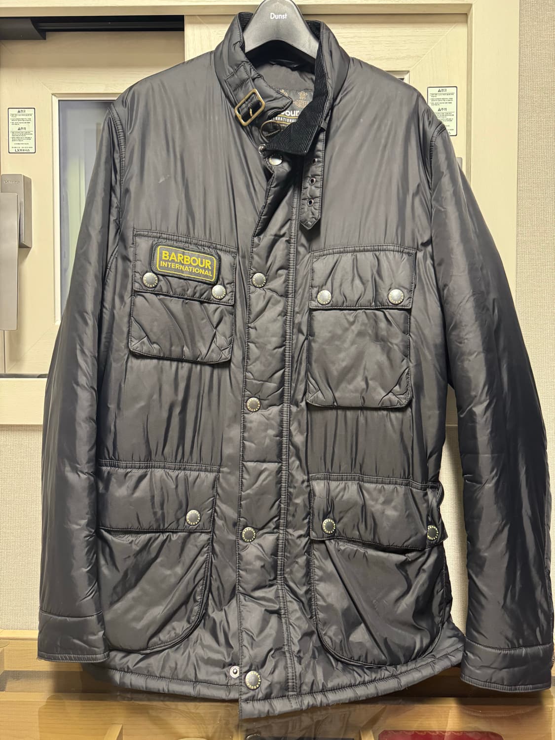 바버 패디드 미디움 팝니다 상품이미지5