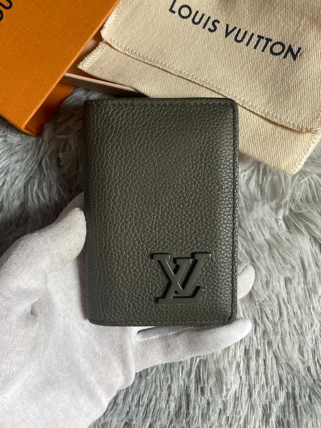 [정품/A급] 루이비통 에어로그램 오거나이저 카드지갑 카키 상품이미지1