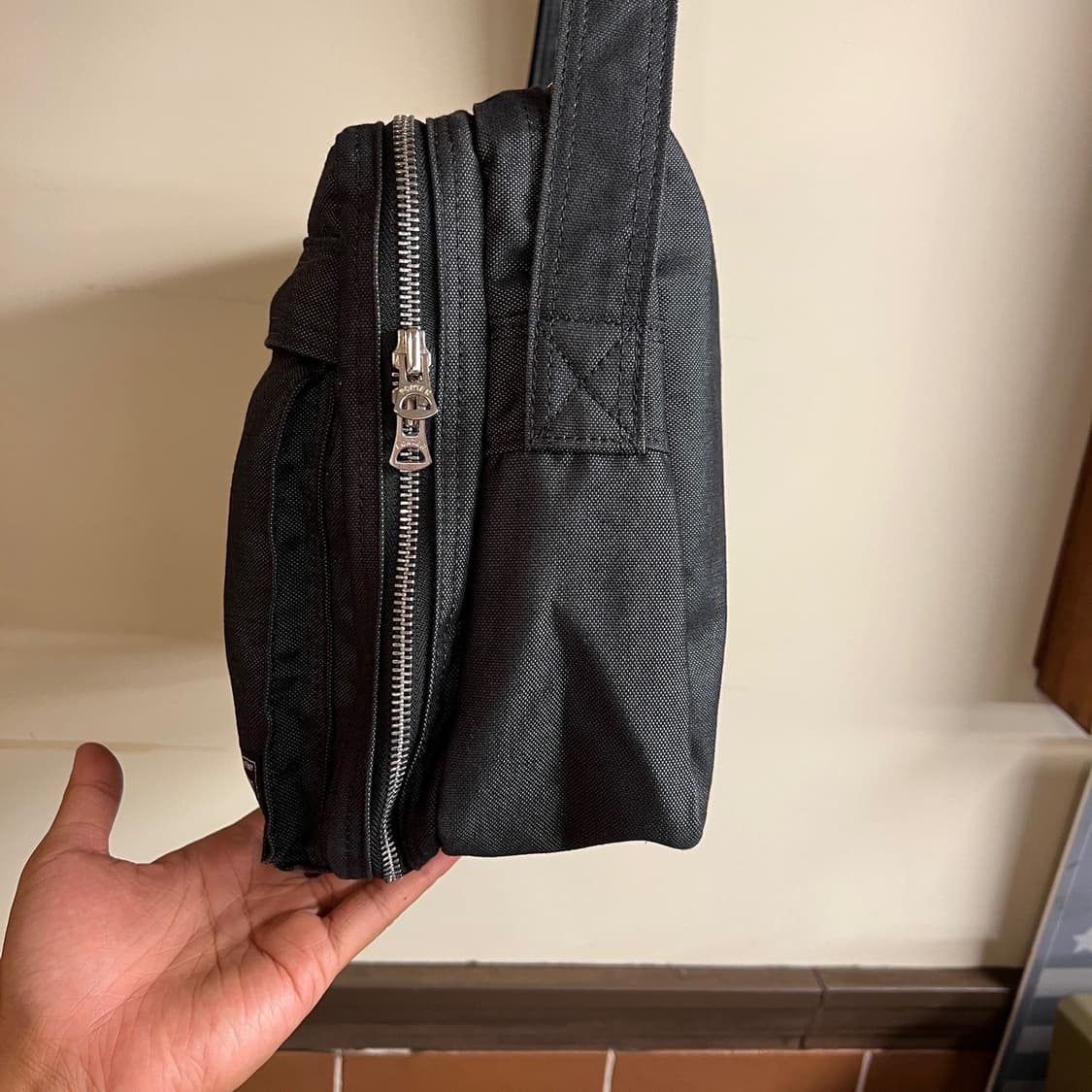 Porter Smoky Cross Bag charcoal 상품이미지4