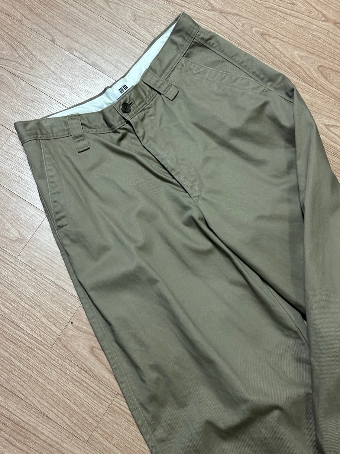 [2회착] 유니클로 U라인 유메르 와이드핏 치노팬츠(베이지카키/79) 상품이미지8