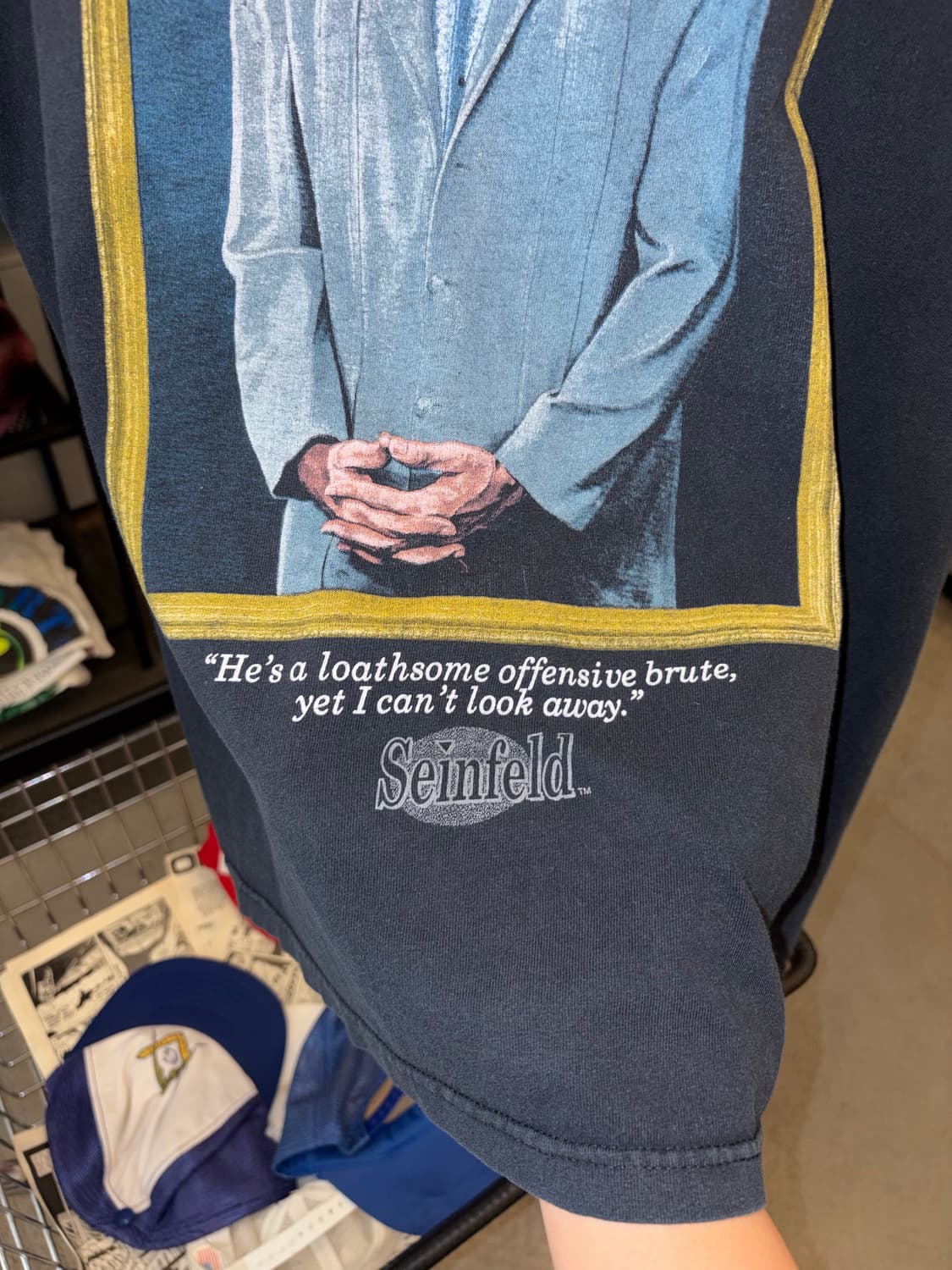 90‘s Seinfeld Cosmo Kramer print faded T 상품이미지8