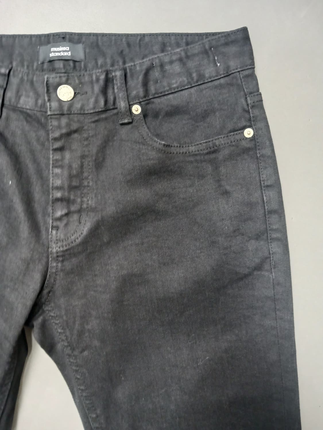 새제품 [30] 무신사 스탠다드 x 페이탈리즘 쿠라보원단 블랙 크롭진 상품이미지4