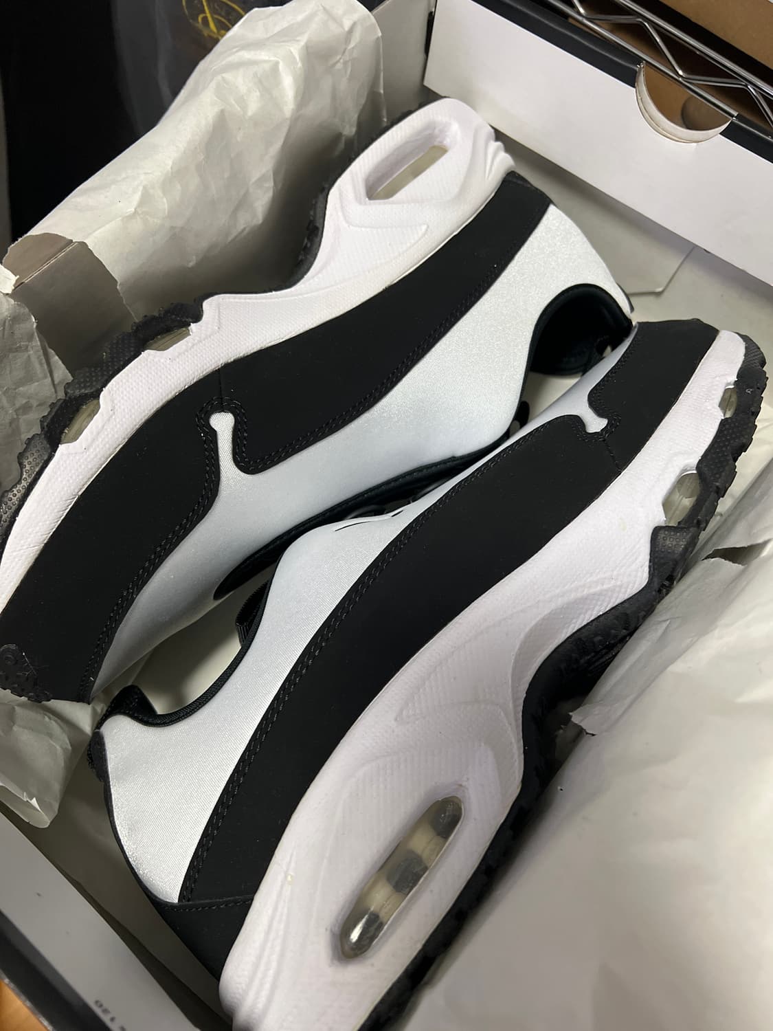 [285] 나이키 x 꼼데가르송 옴므플러스 선더 맥스 검흰 상품이미지1