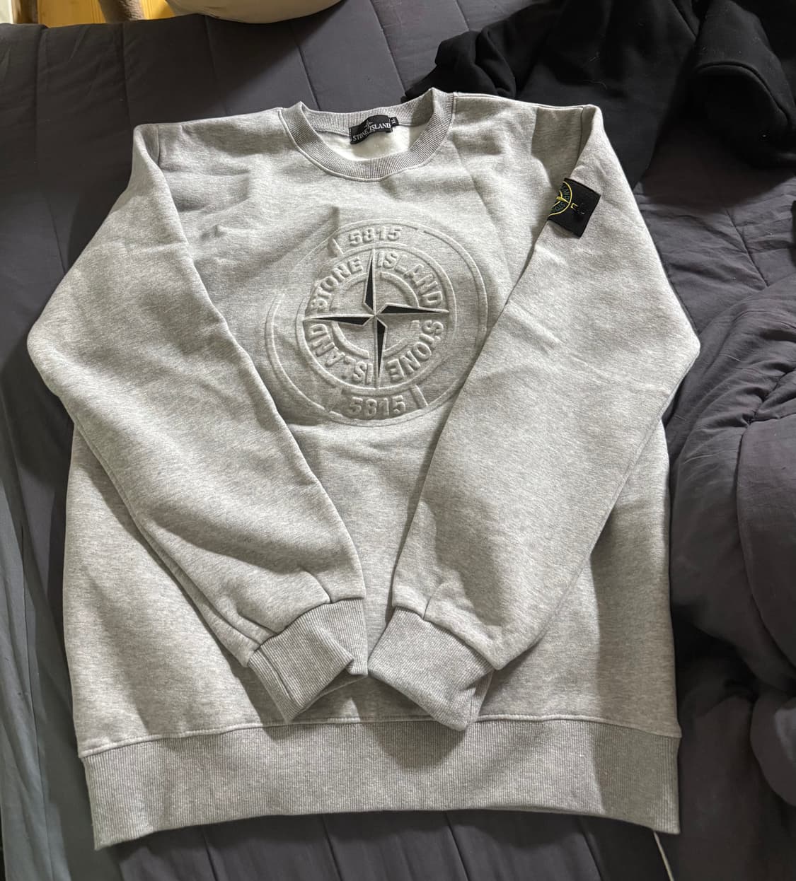 스톤아일랜드 나침반 빅 로고 맨투맨 상품이미지1