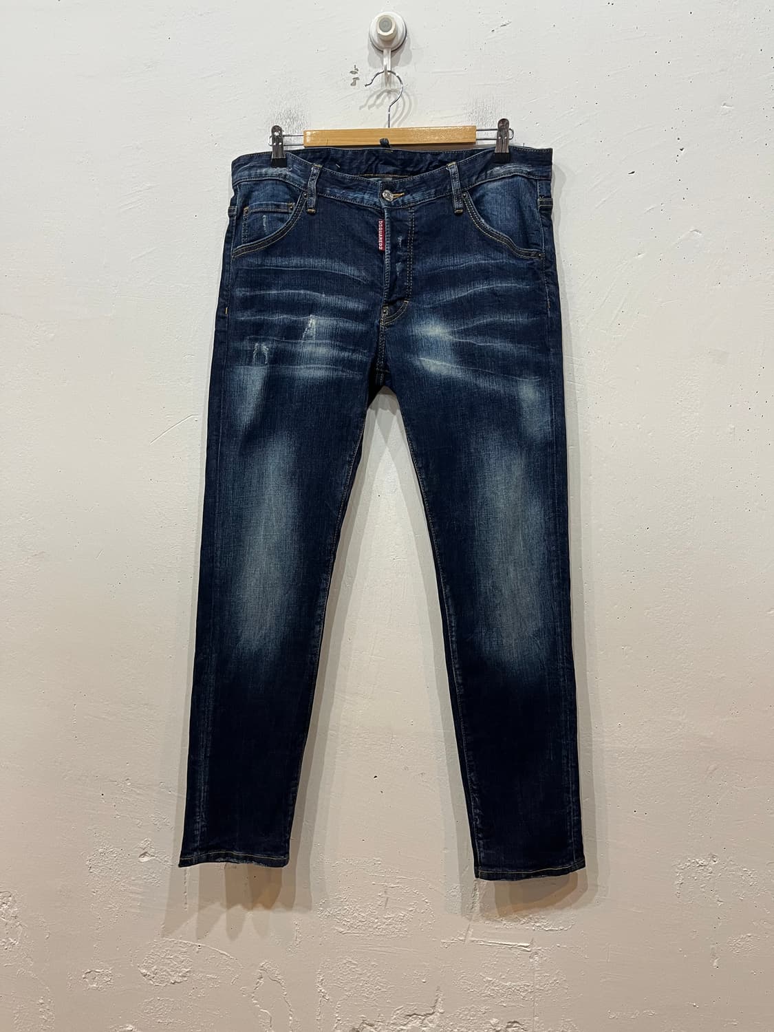 디스퀘어드2 워싱 디스 데님팬츠 Made in ITALY 상품이미지1