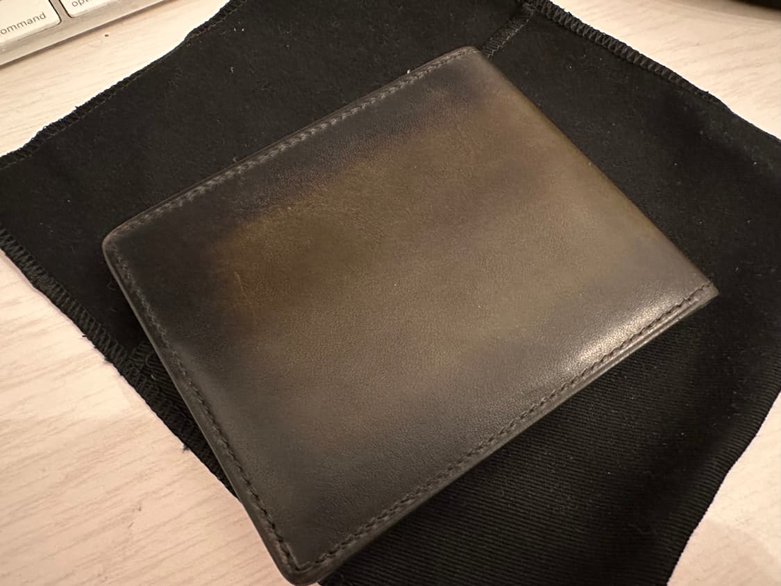 벨루티 반지갑 단품 다크 그린 색상 상품이미지4