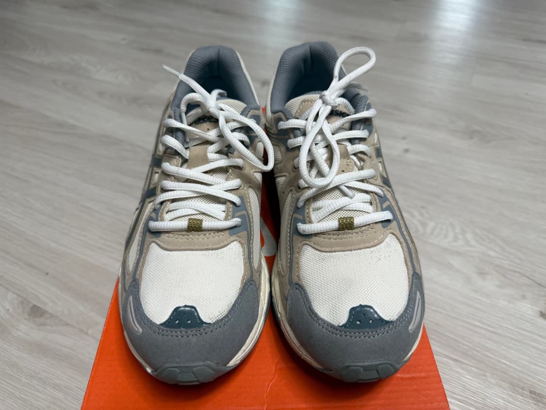 [245] 아식스(W) 젤 벤쳐 6 SPS 버치 아이언클래드 아이보리 상품이미지4