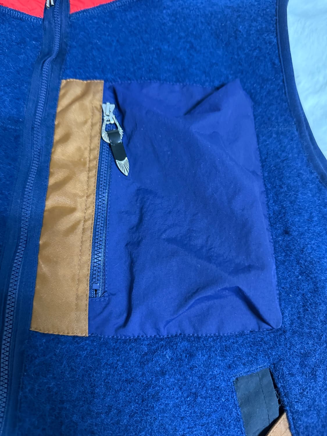 [48] 토가 비릴리스 울 베스트 네이비 상품이미지3