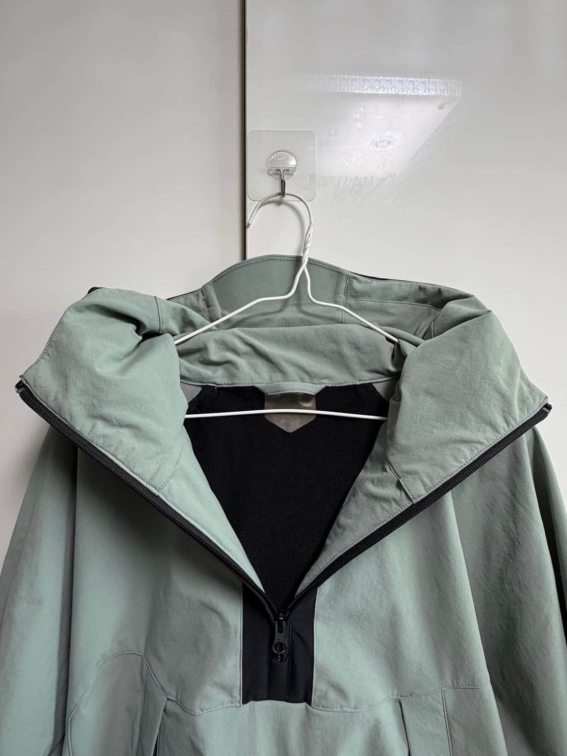 키코 코스타디노브 x 아식스 아노락 L 상품이미지4