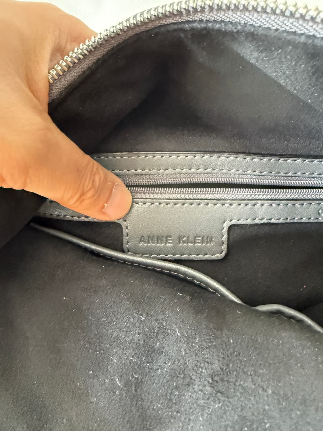 앤 클라인(ANNE KLEIN) 위밍 숄더백 상품이미지8