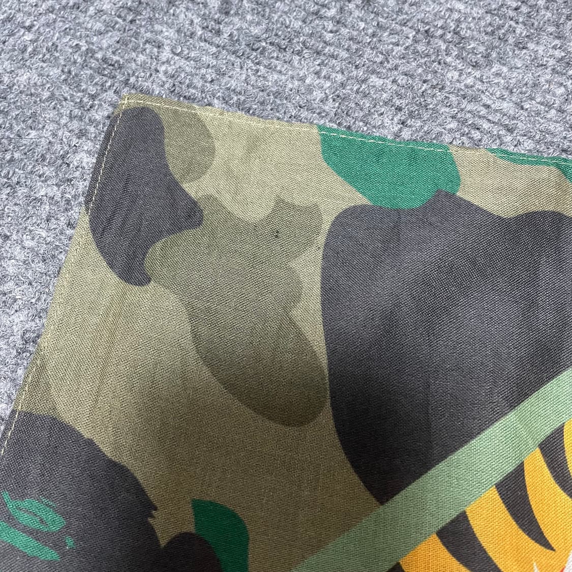 bape ABC카모 샤크 반다나 #베이프 #샤크 #황계 #녹계 #카모 상품이미지3