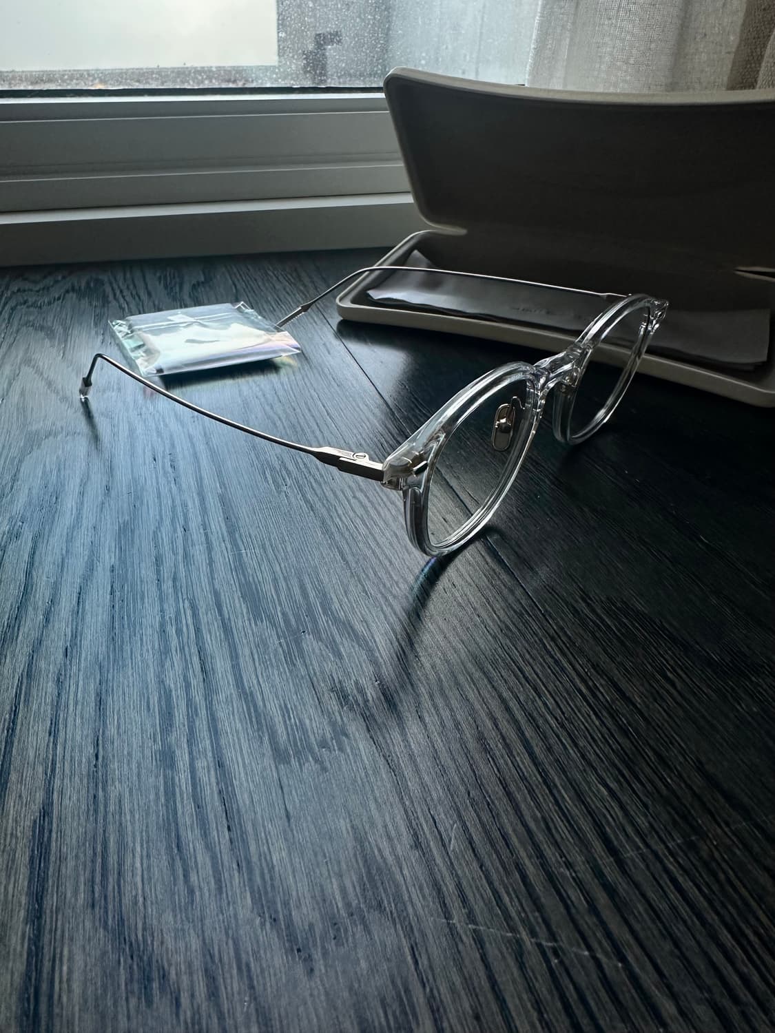 젠틀몬스터 해리 C1 클리어 안경 상품이미지3