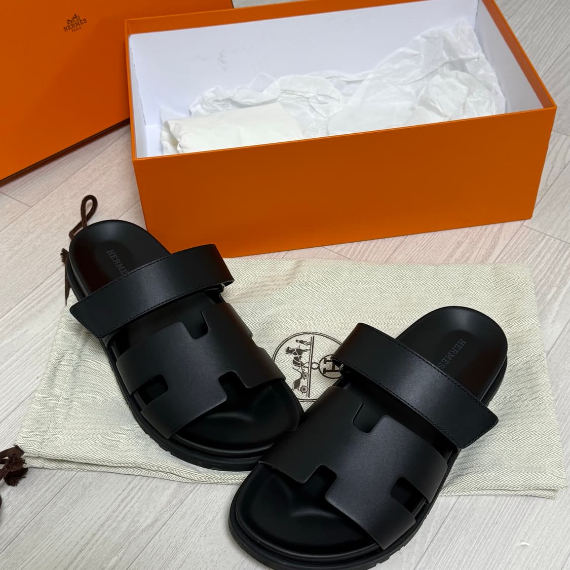(40) 에르메스 시프레 슬리퍼 블랙 260 상품이미지2
