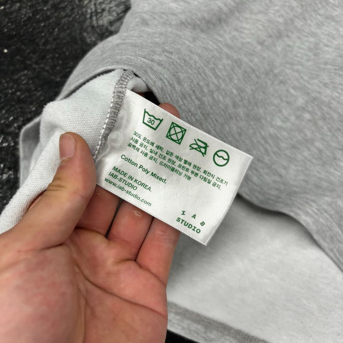 (100)IAB STUDIO 로고 반팔 티셔츠 그레이 상품이미지5