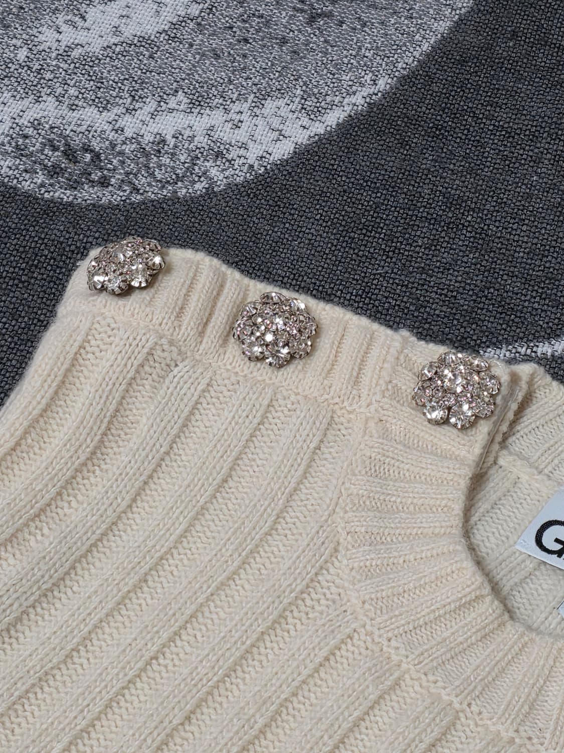 가니 GANNI 주얼리 버튼 니트 베스트 상품이미지3