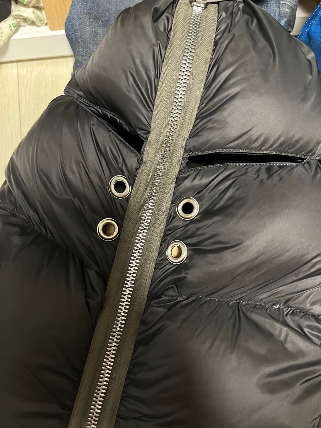 릭오웬스 22FW 김프 패딩 베스트 52 상품이미지4