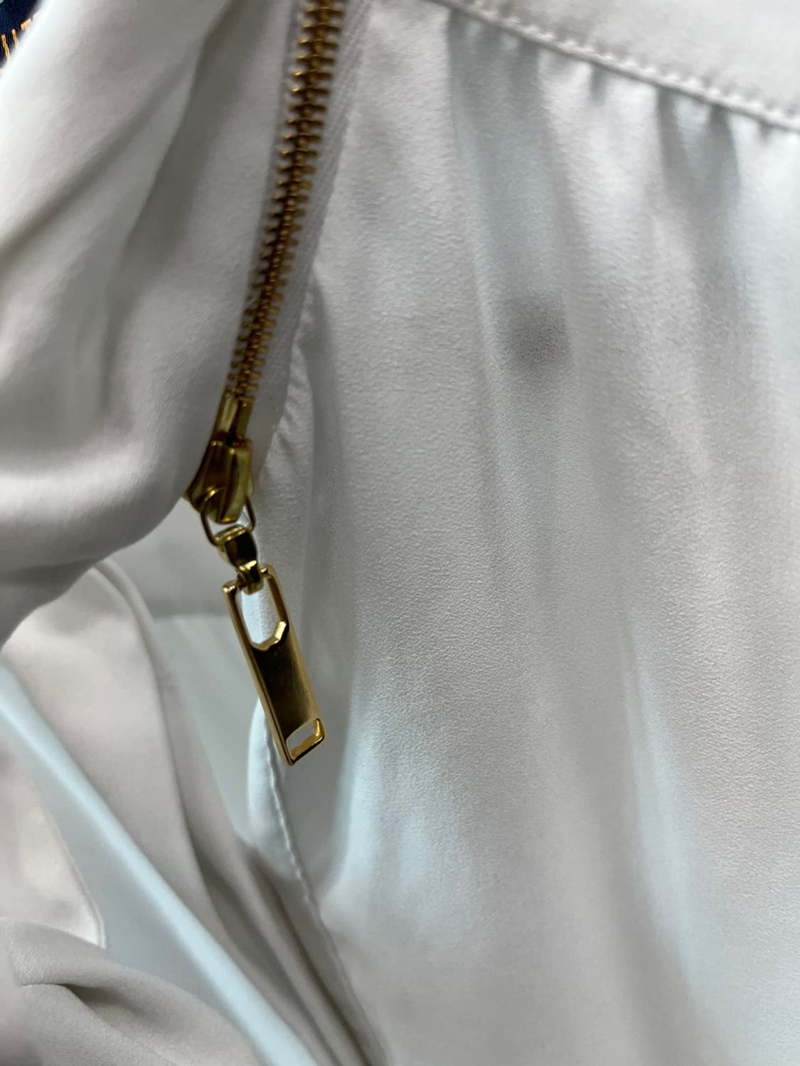 여) 루이비통 유니폼 블라우스 상품이미지4