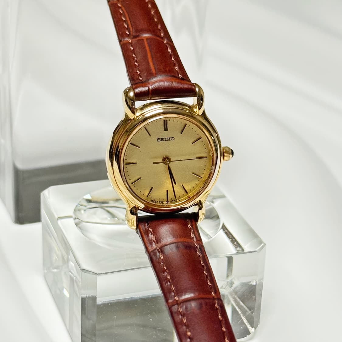 90s 빈티지 세이코 클래식 골드 샴페인 다이얼 레더 워치 상품이미지3