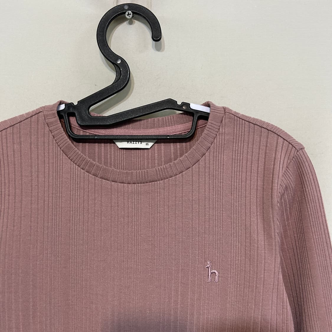 헤지스 2023 여성 티셔츠 85 상품이미지2