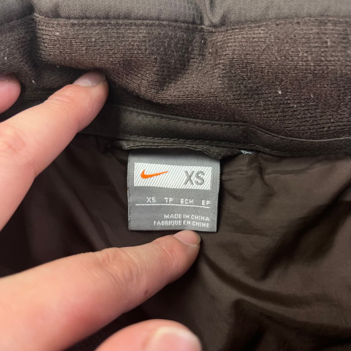 95 나이키x바르셀로나 브라운 푸퍼 패딩 상품이미지3