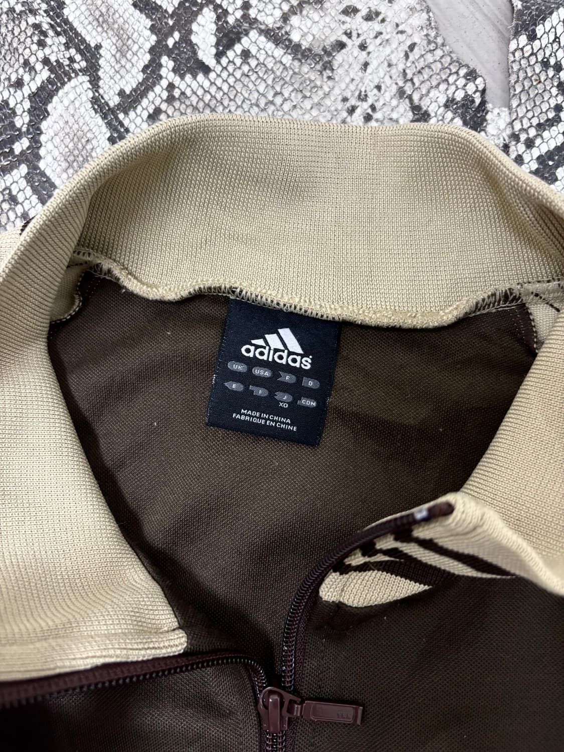 “Adidas” 00‘s Chocolate Brown Jersey 상품이미지6