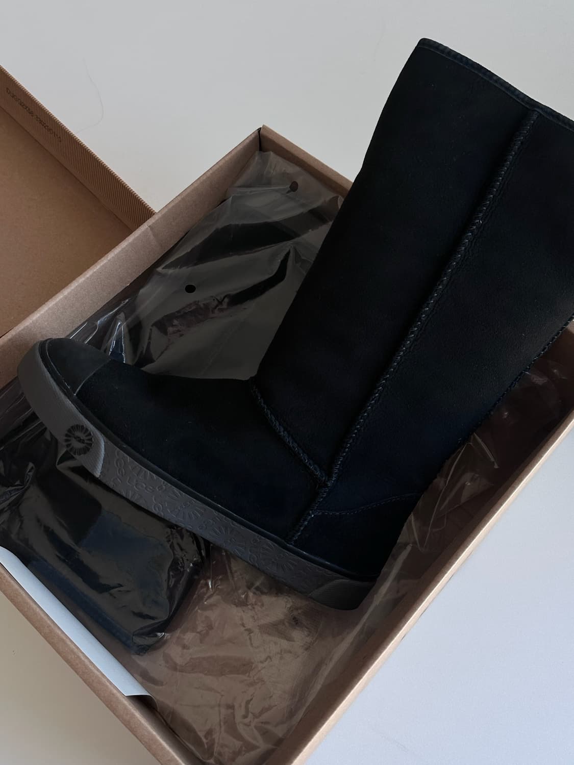 Ugg 어그 델레인 1886 블랙 240 상품이미지5