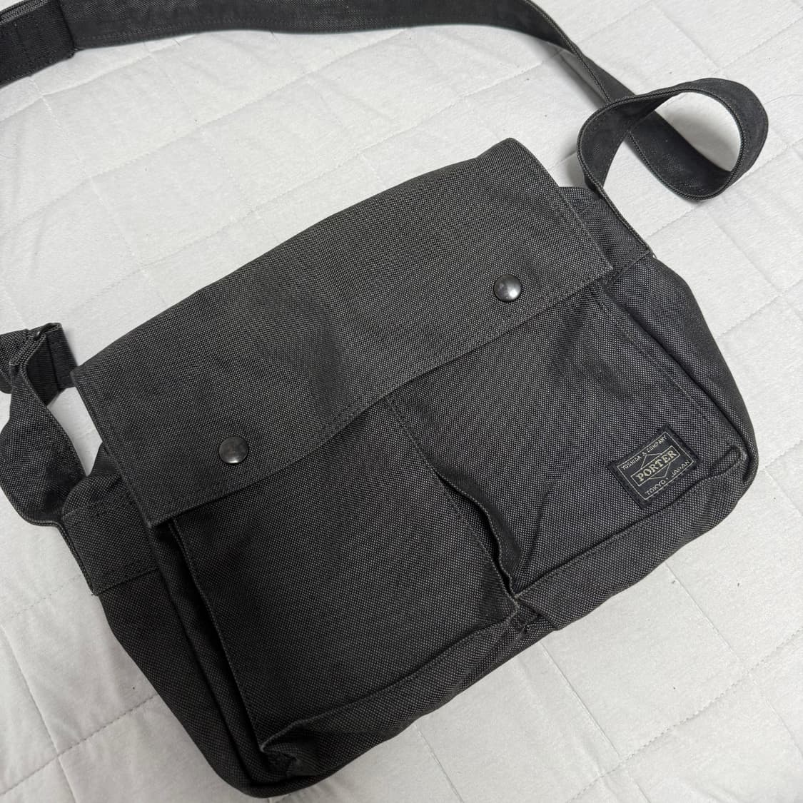 포터 스모키 숄더백 PORTER SMOKY SHOULDER BAG 상품이미지1