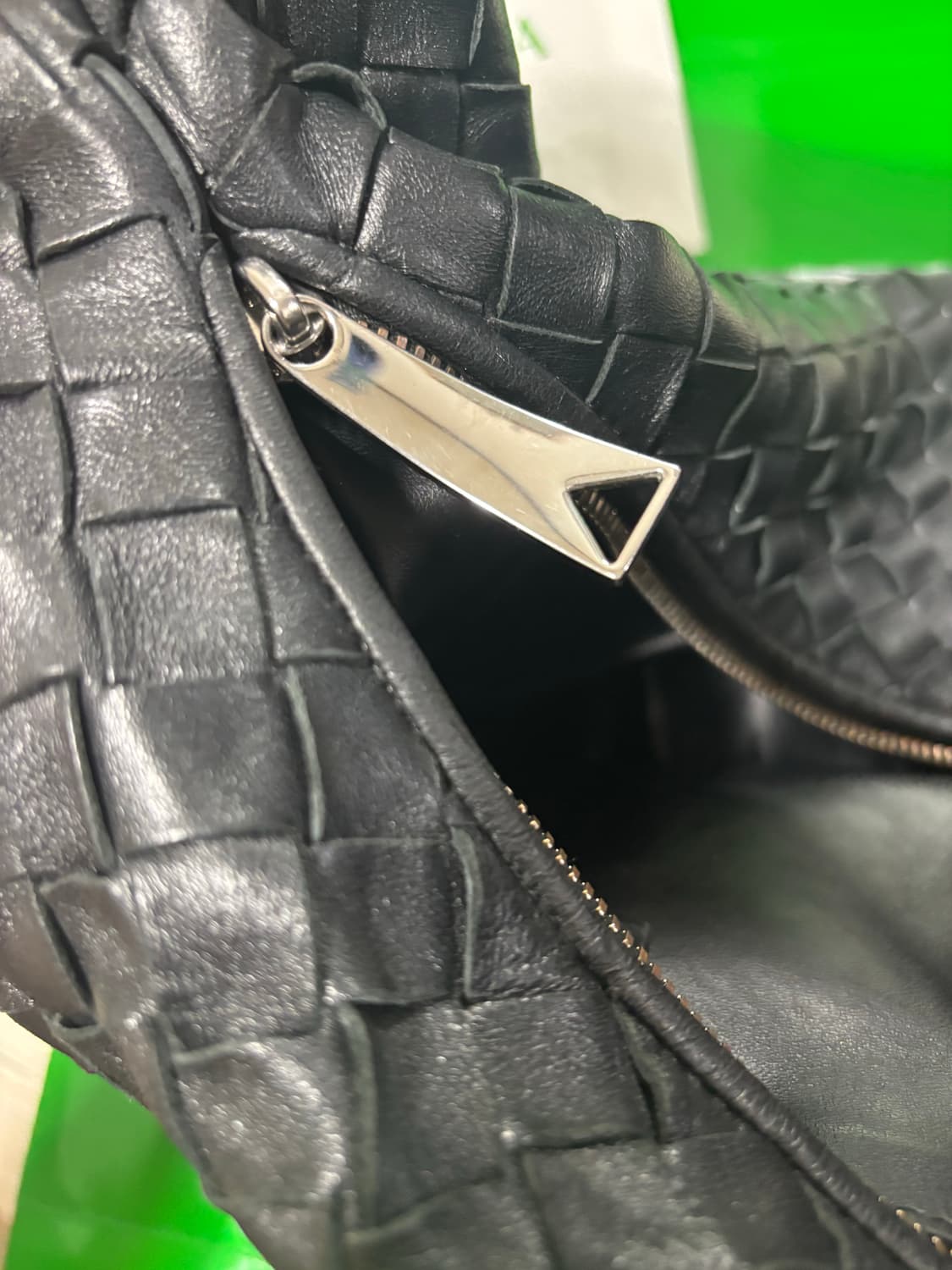 보테가베네타 조디백 클래식 블랙 은장(정품) 상품이미지5