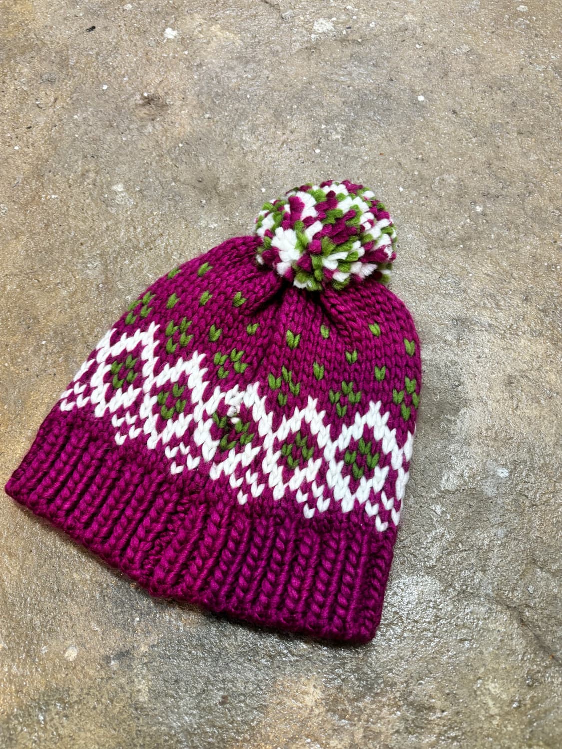 살로몬 폼폼 비니 상품이미지4