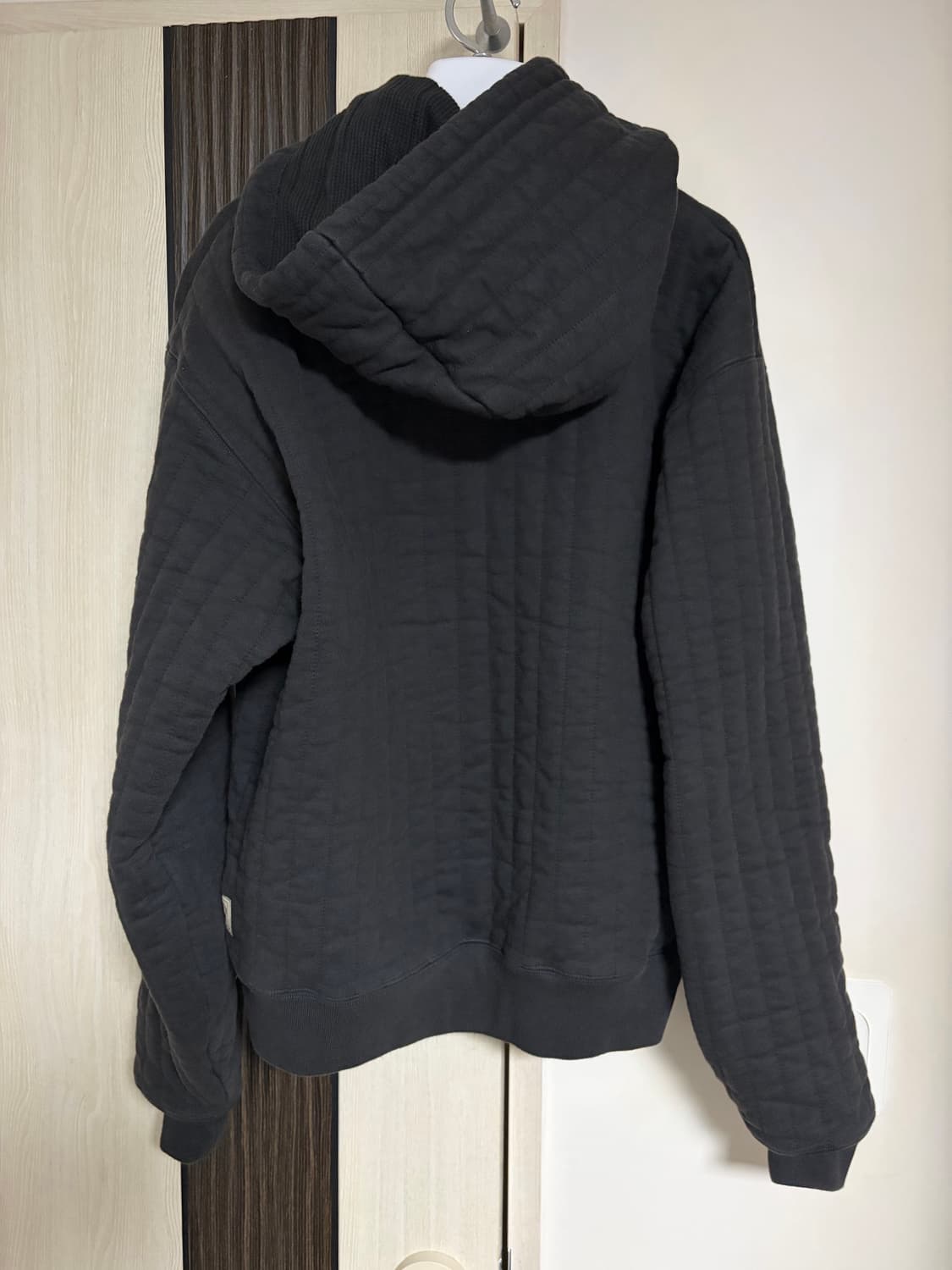 스투시 버티컬 퀄티드 후드집업 블랙 L 상품이미지2