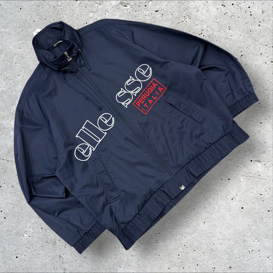 [105] 엘레쎄 올드스쿨 네이비 바람막이 점퍼 B619 상품이미지1