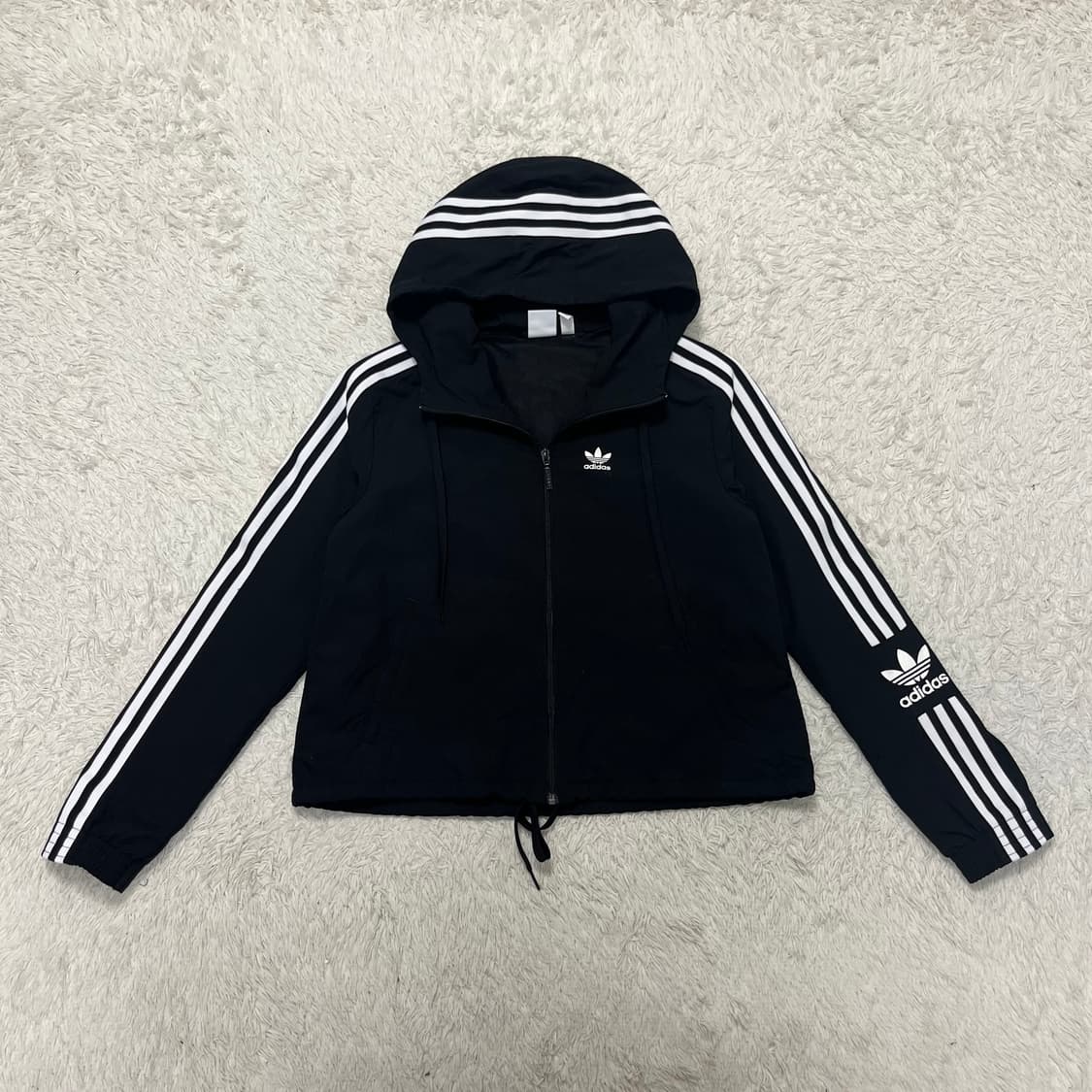 Adidas black lock-up windbreaker 상품이미지4