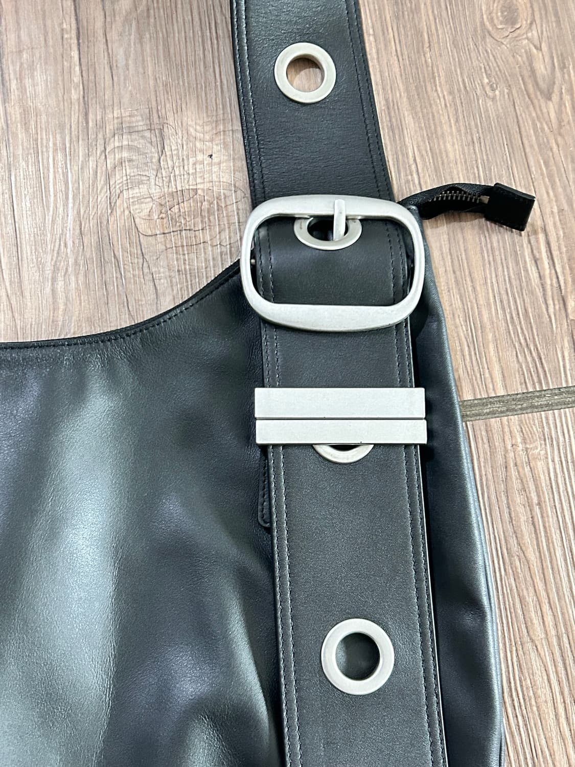 베이컨트 아카이브 벨라 와이드 스트랩 호보 백 상품이미지6