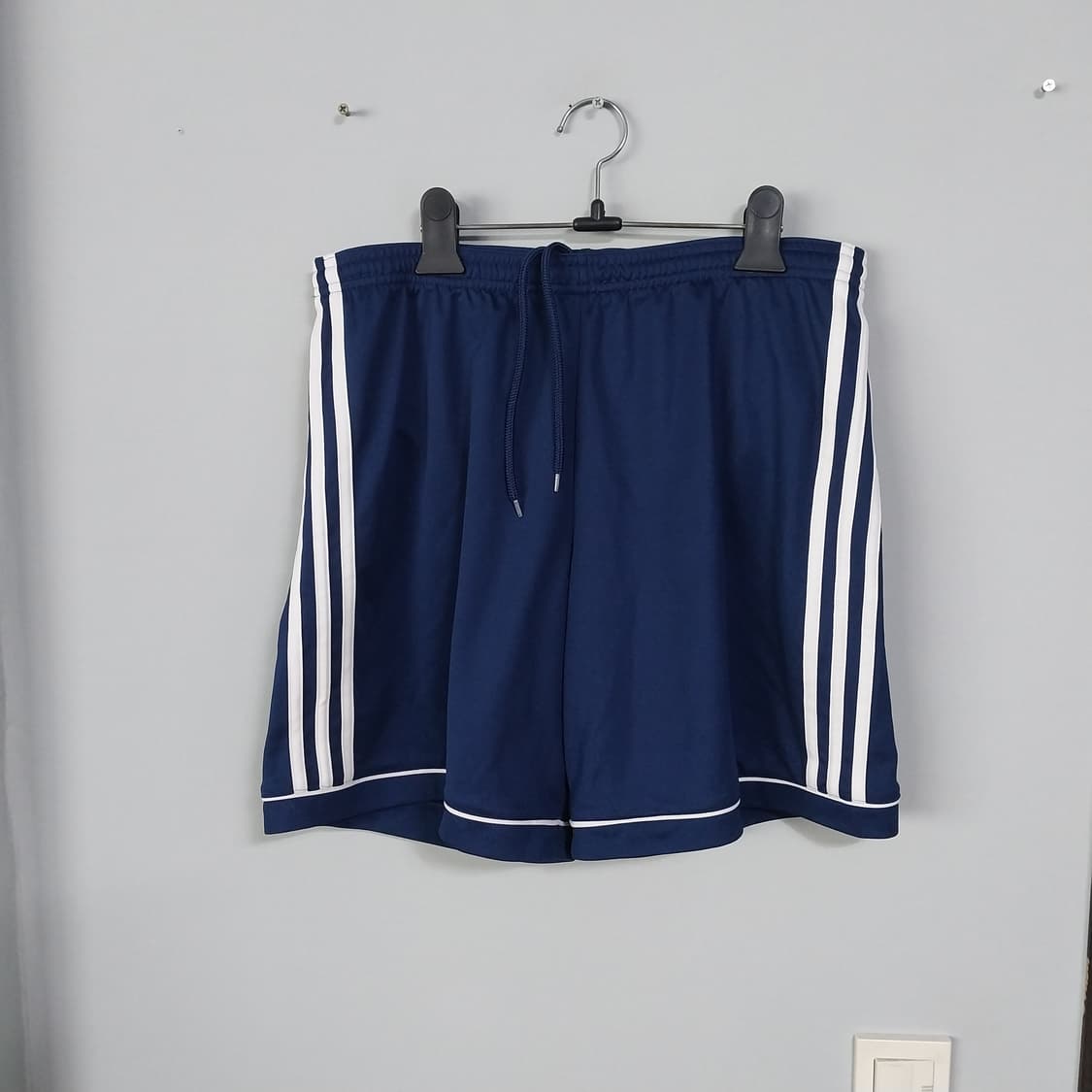 아디다스 남자32-34 인치 반바지 상품이미지2