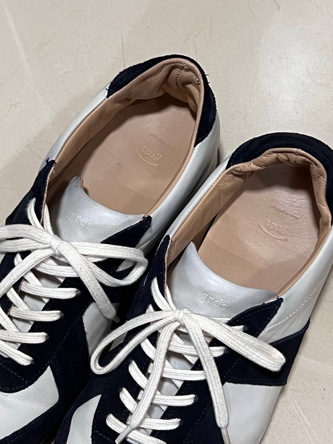 그라더스 스니커즈 네이비/화이트 270 상품이미지8