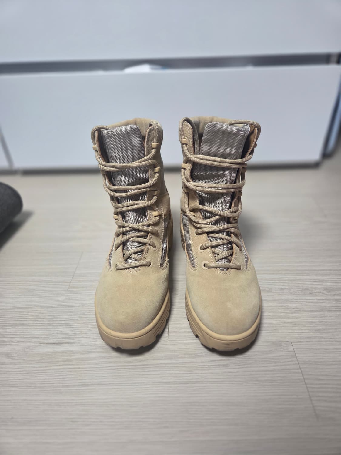 이지 시즌4 컴뱃부츠 샌드 상품이미지1