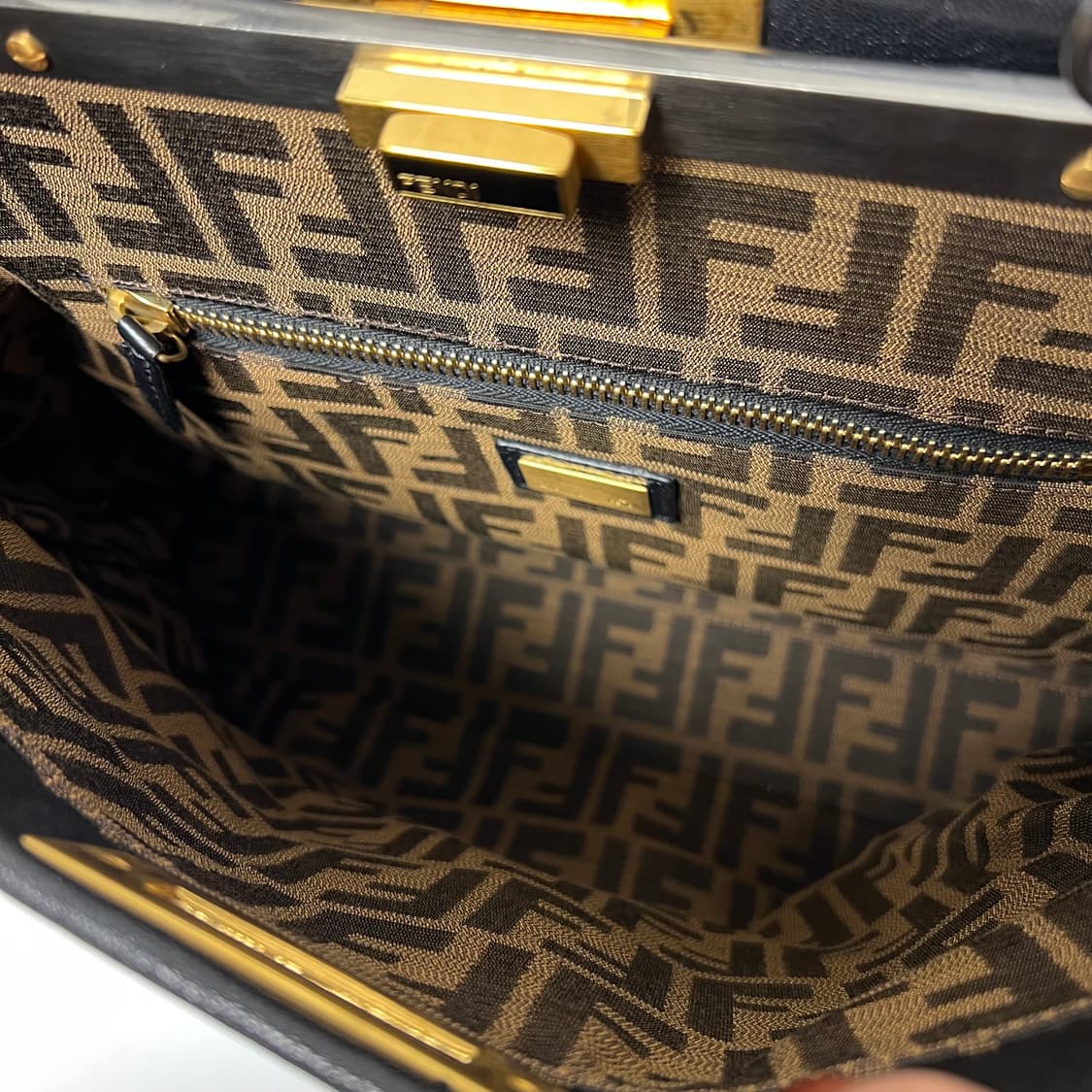 FENDI 펜디 피카부 라지 상품이미지5