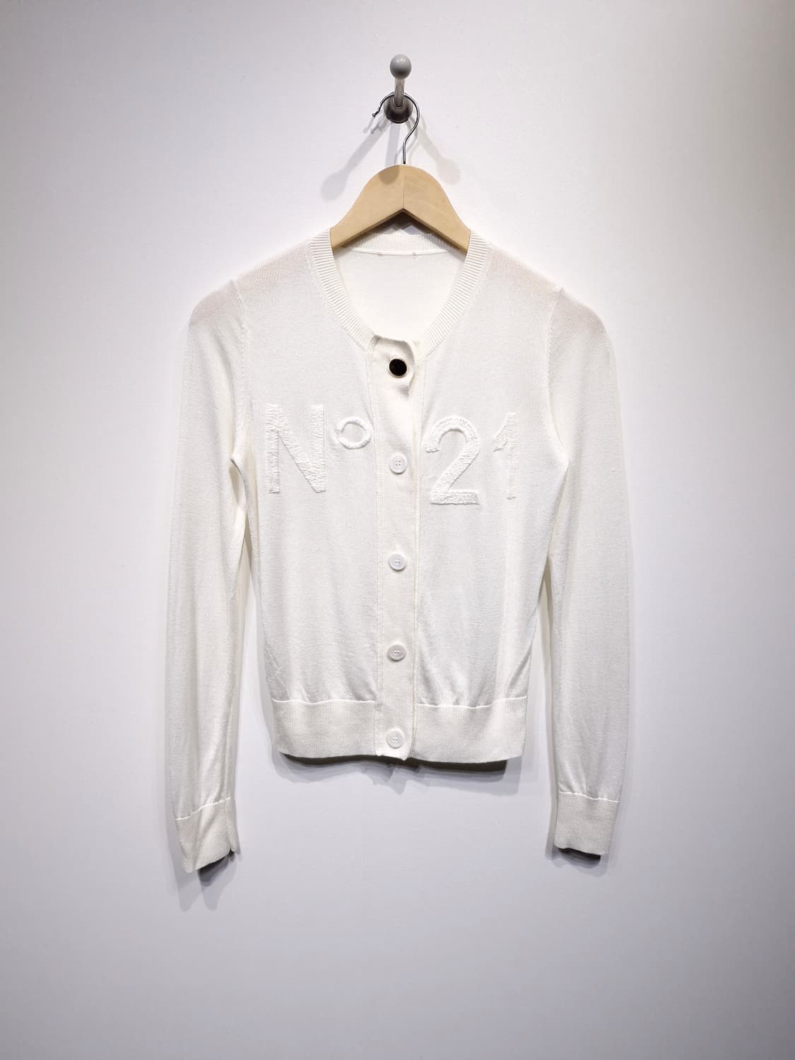 N21 넘버투애니원 라나 버진울 가디건 화이트 상품이미지1
