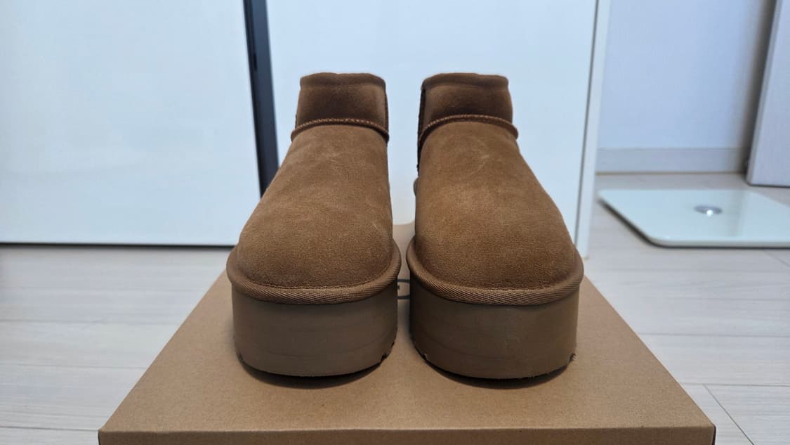 어그 클래식 부츠 체스트넛 240mm 1135092-CHE 상품이미지2