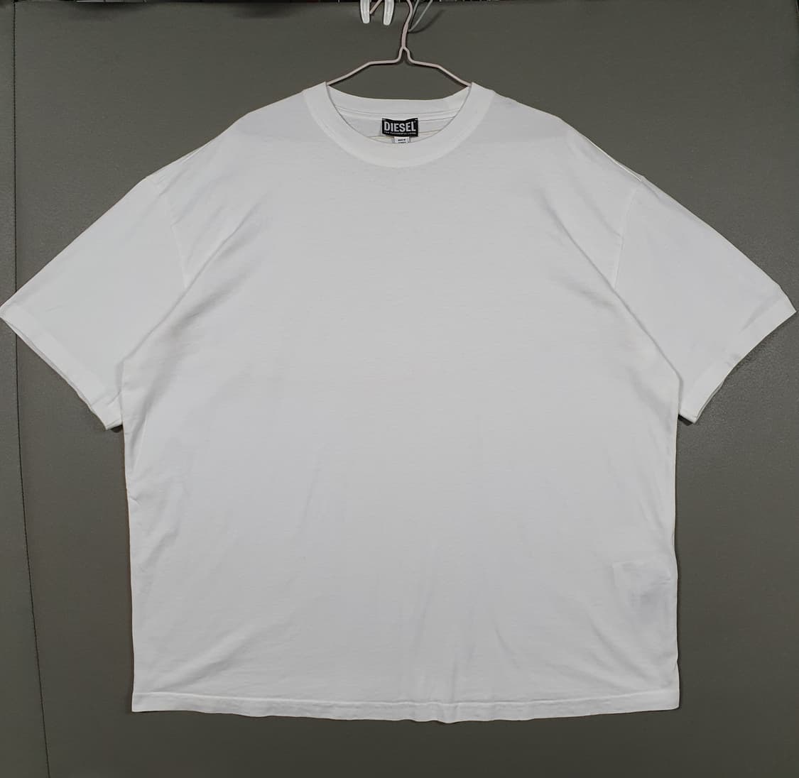 XL) 디젤 신형 25ss 맥시 오발 D 자수 화이트 반팔 라운드 티셔츠 상품이미지4