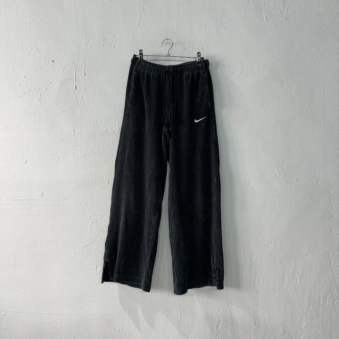 나이키 벨벳 코듀로이 팬츠 XS 상품이미지1