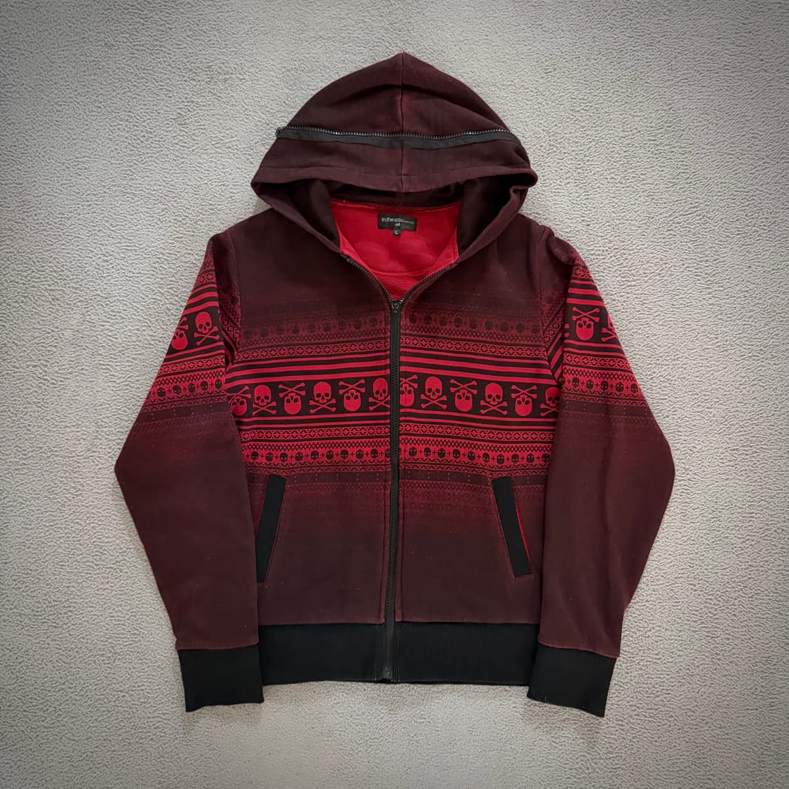 In the attic skull hoodie 상품이미지1